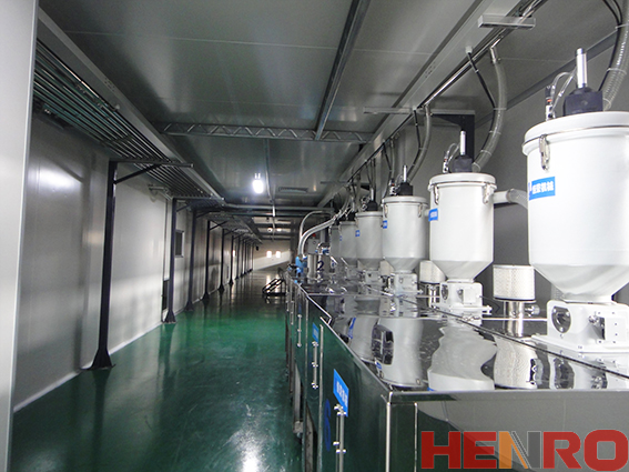 分析塑胶厂集中供料系统工作原理和优点